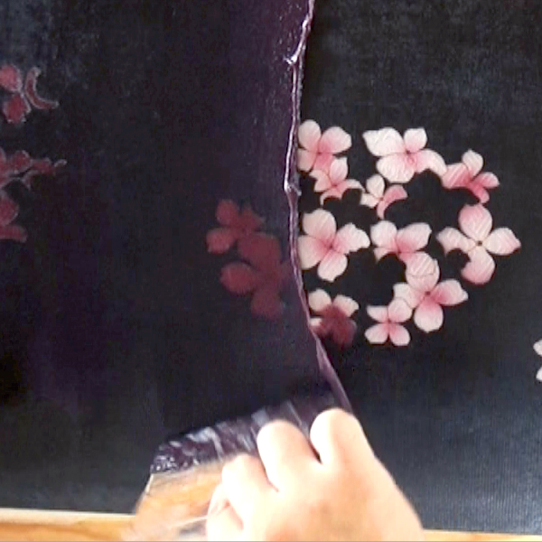 柄の内側を染める