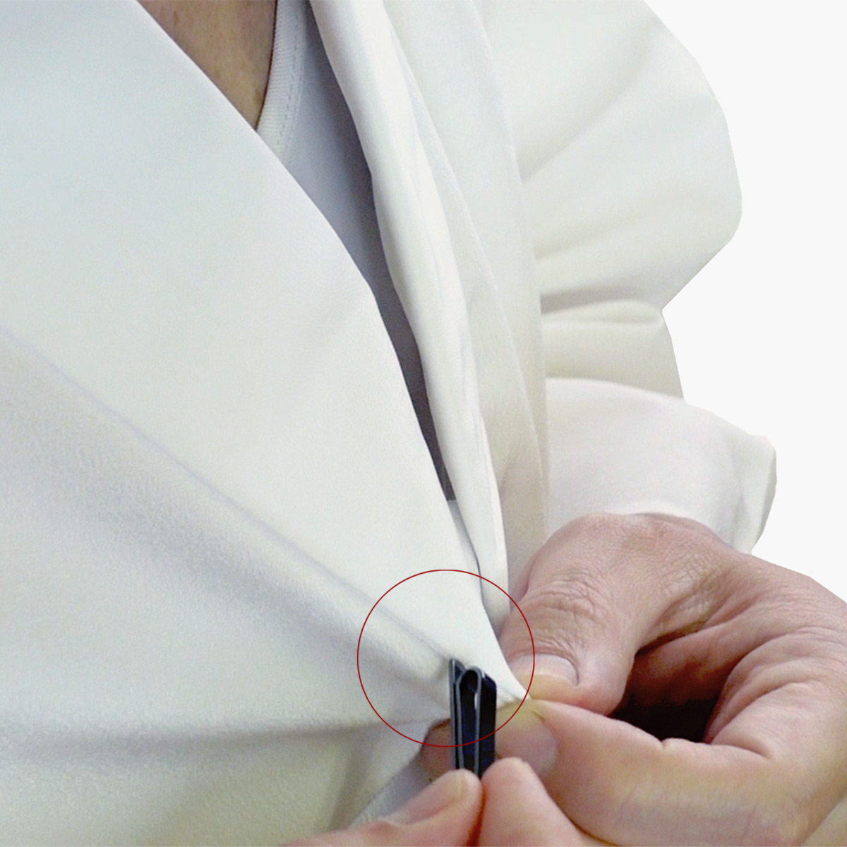 衿止めの使い方1