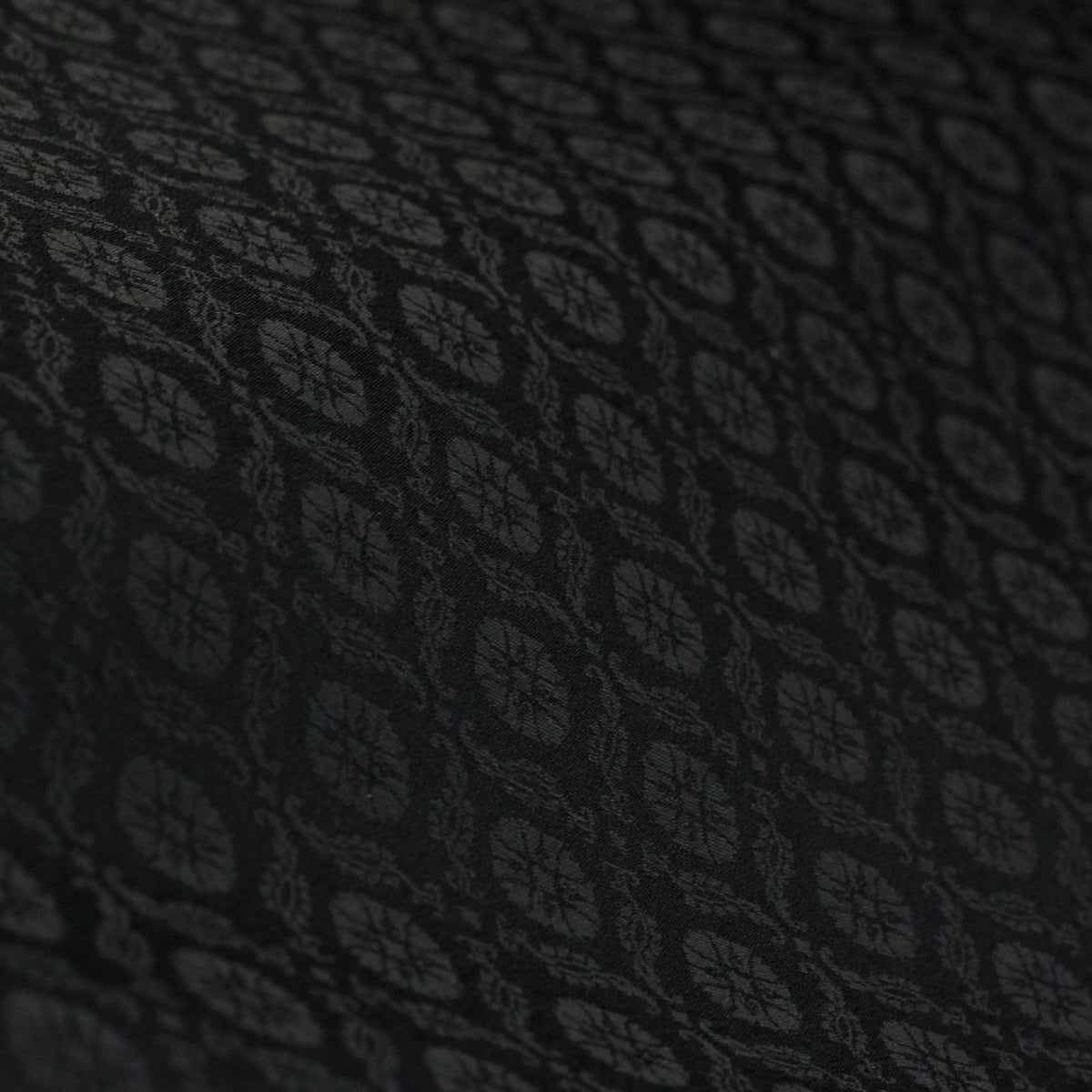 仕立てオーダー着物(もしくは羽織) 洗える着物 小紋 葵 色無地 百華 黒