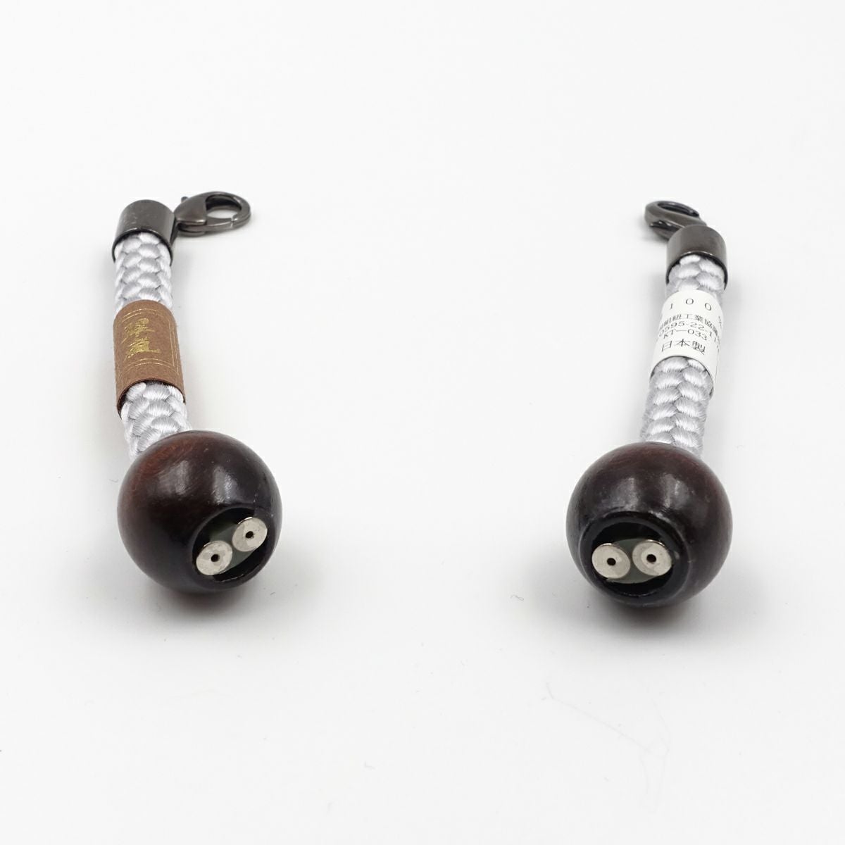 羽織紐 男 マグネット 正絹 木玉 灰白