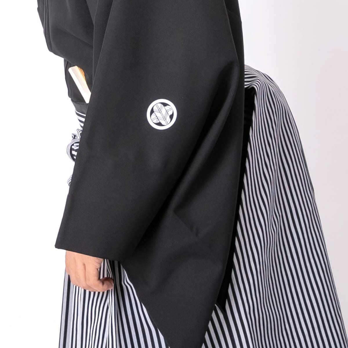 黒紋付の着物と羽織