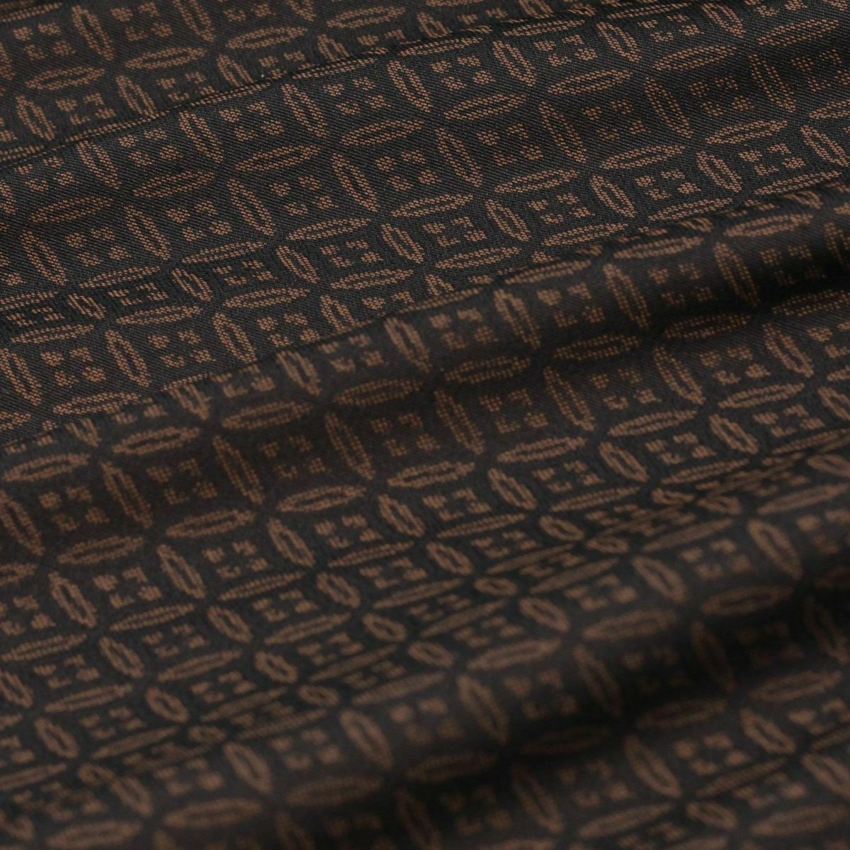 男着物 正絹 西陣 お召し 焦げ茶七宝 袷