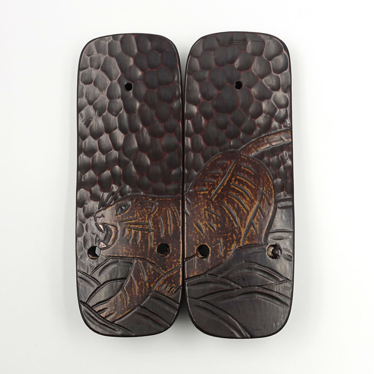 桐下駄 鎌倉彫 27cm位まで対応 刀痕 虎