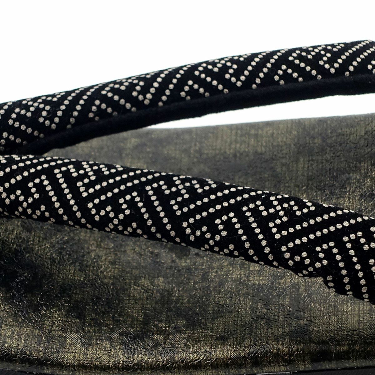 草履 印伝風 紗綾型